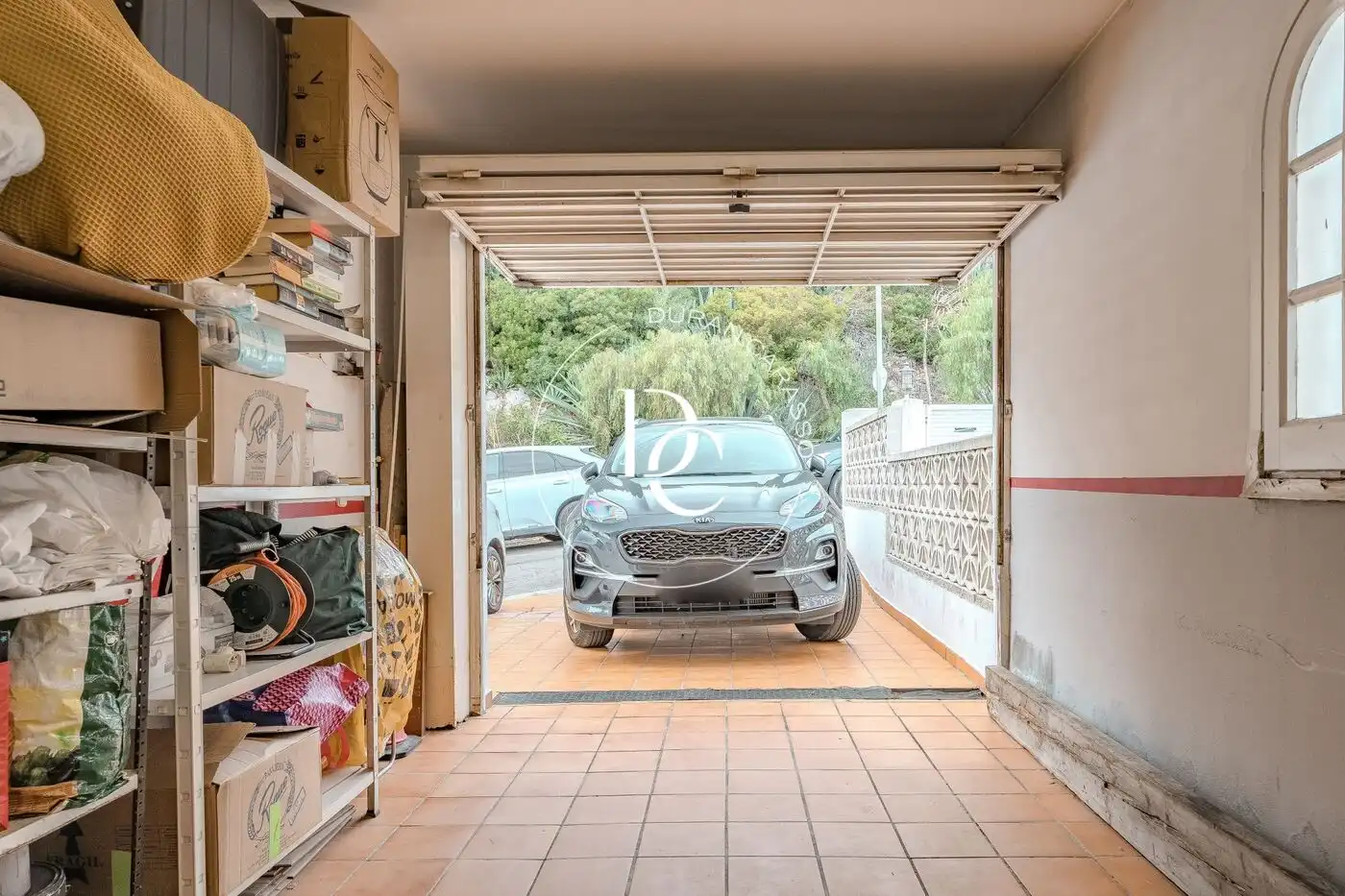 Aparcament de Casa o xalet en venda en Sitges amb Calefacció, Jardí privat i Terrassa