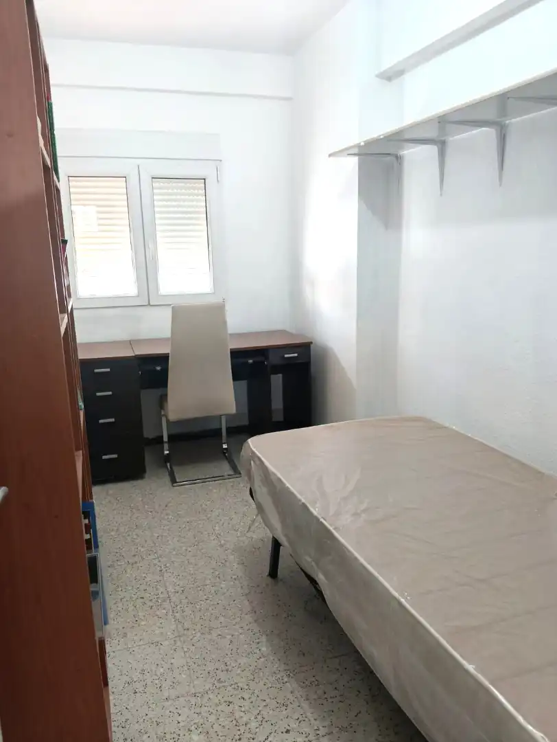 Flat for rent in Plaza de España, 20, Centro