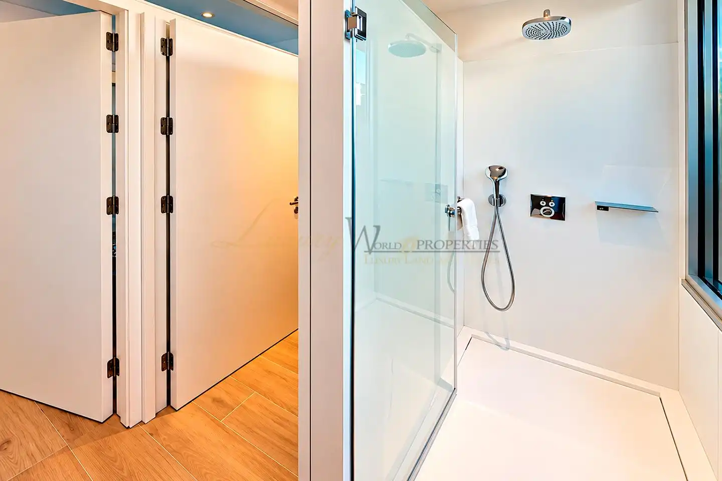 Bathroom of Houses for sale in Abama