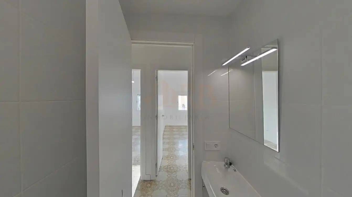 Baño de Piso en venta en Viladecans con Balcón