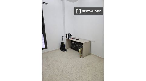 Foto 3 de Piso de alquiler en La Calzada - La Florida, Sevilla Capital