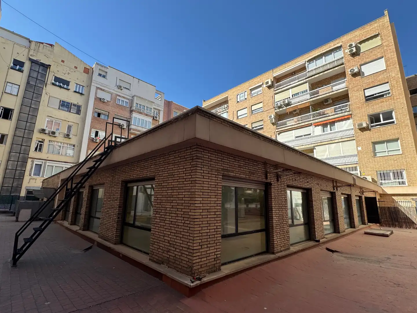Vista exterior de Oficina en venta en Madrid