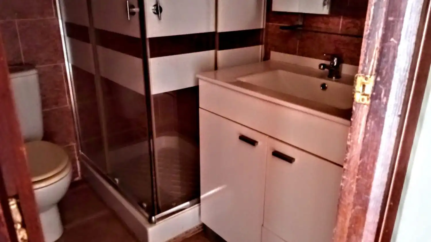 Bathroom of Houses for sale in Vilafamés  with Air Conditioner, Private garden and Terrace