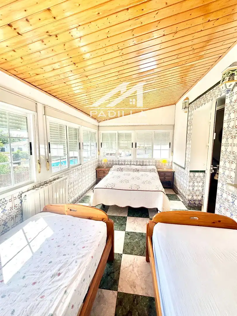 Habitación de Casa o chalet en venta en El Viso de San Juan con Calefacción, Trastero y Piscina