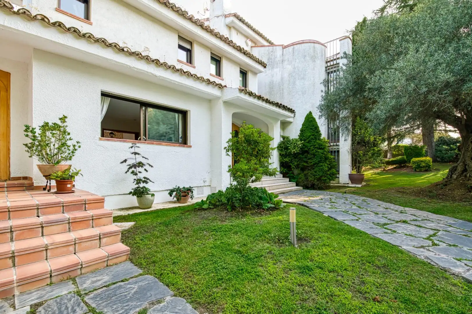 Vista exterior de Casa o chalet en venta en Boadilla del Monte con Calefacción, Jardín privado y Terraza