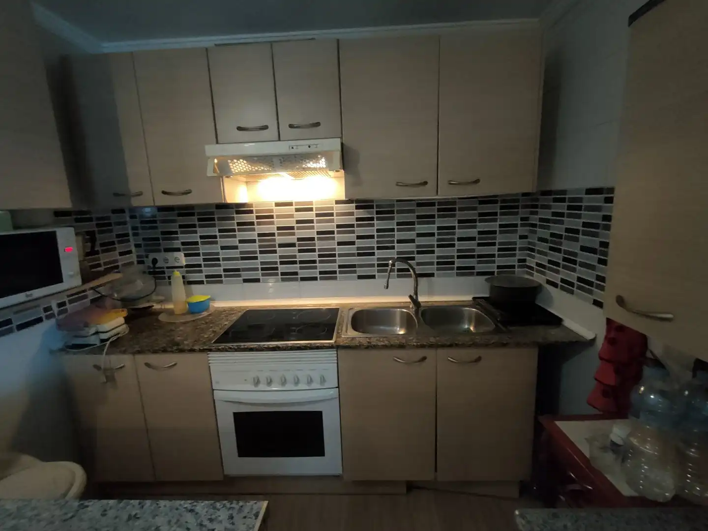 Cuina de Casa adosada en venda en Alzira amb Terrassa, Traster i Moblat