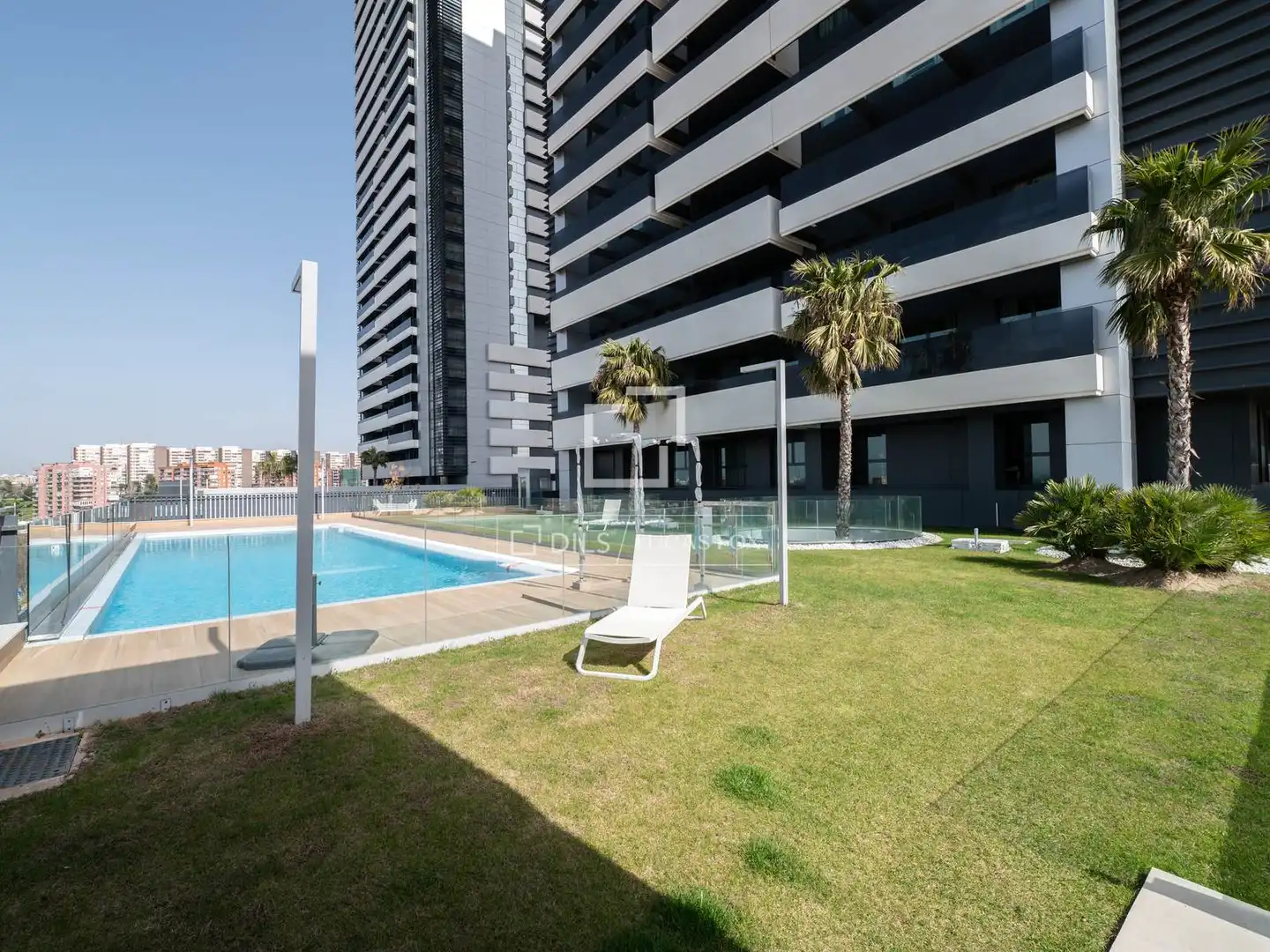 Piscina de Ático en venta en Madrid con Aire acondicionado, Calefacción y Terraza