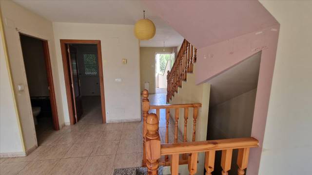 Casa adosada en Venta en Corralon-Pv en Villasabariego