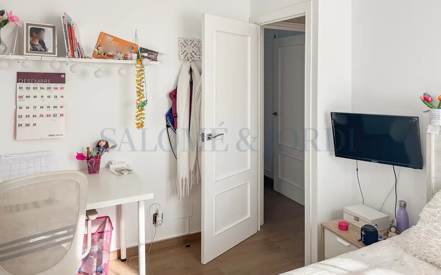Schlafzimmer von Dachboden zum Verkauf in Mataró mit Klimaanlage, Heizung und Parkett