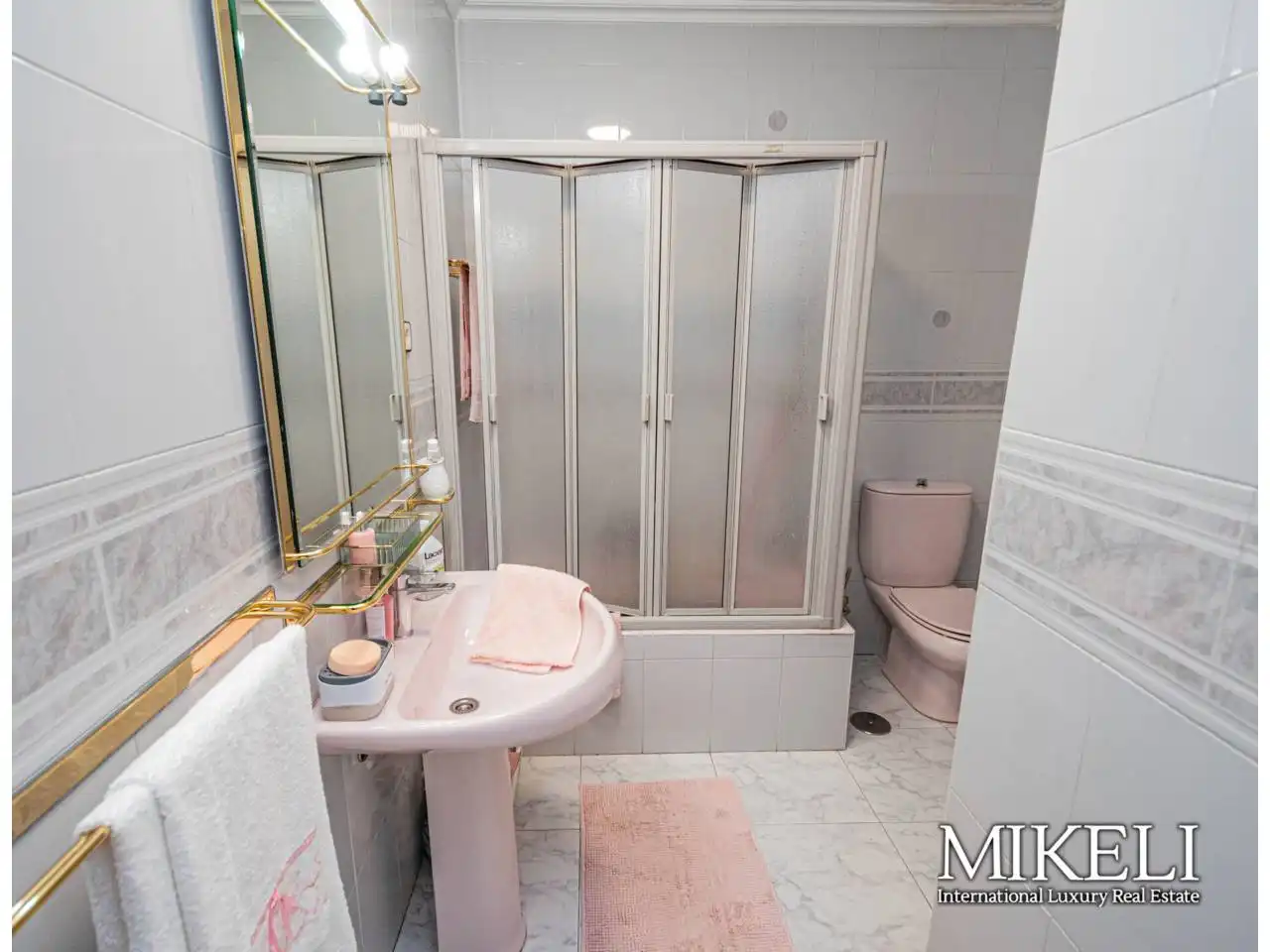 Baño de Piso en venta en Santander con Calefacción y Parquet