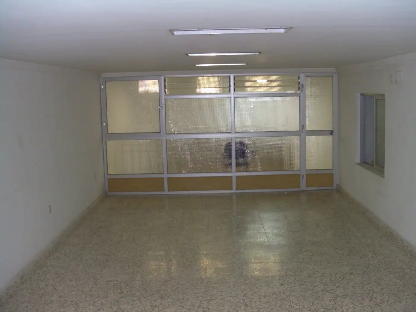 Local comercial en venda a Centro, imagen 2