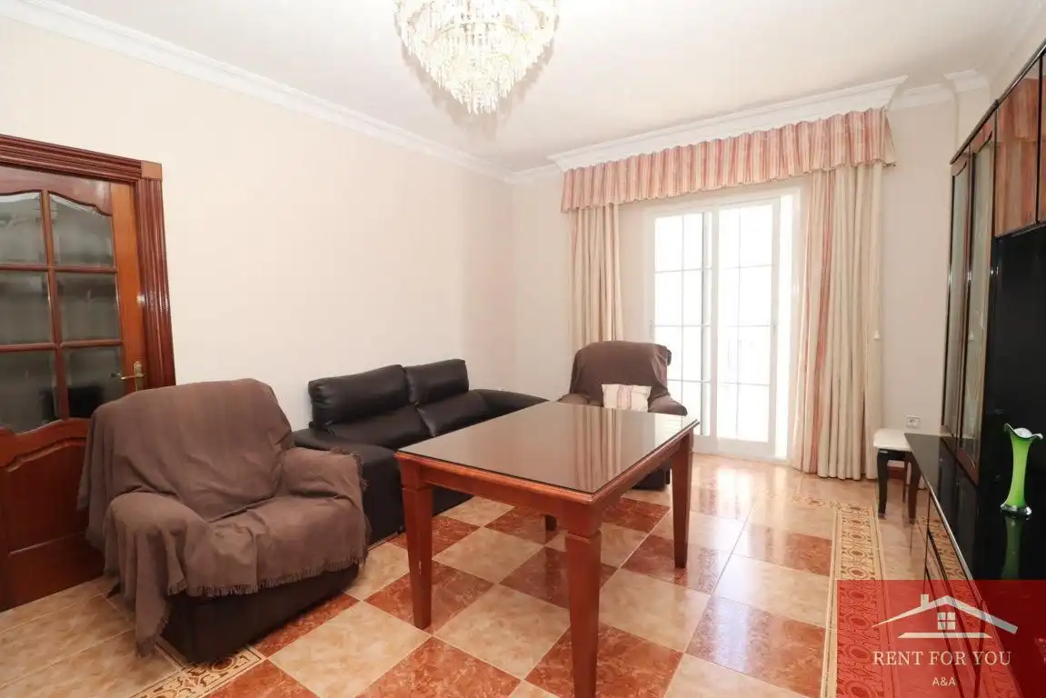 Living room of Flat for rent in Alhaurín El Grande  with Air Conditioner, Furnished and Balcony