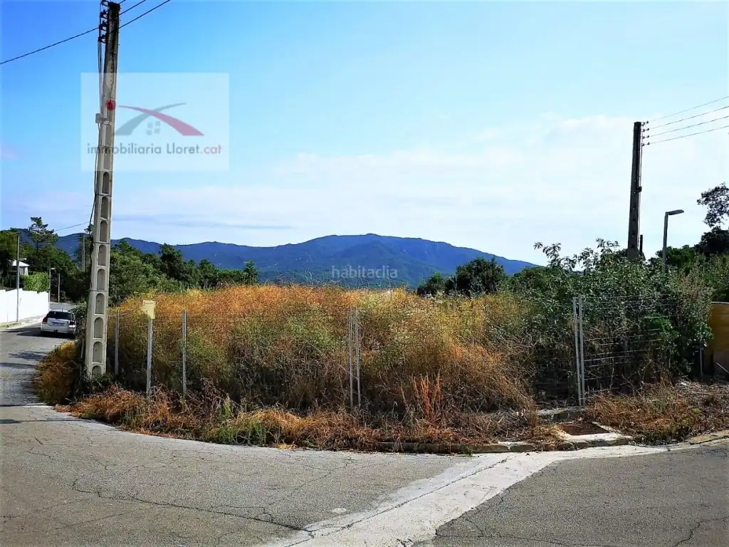 Terreno residencial en venta en Carrer de les Suredes 30