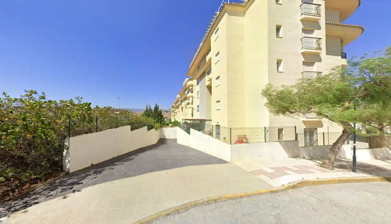 Garaje en venta en La Cala Mijas