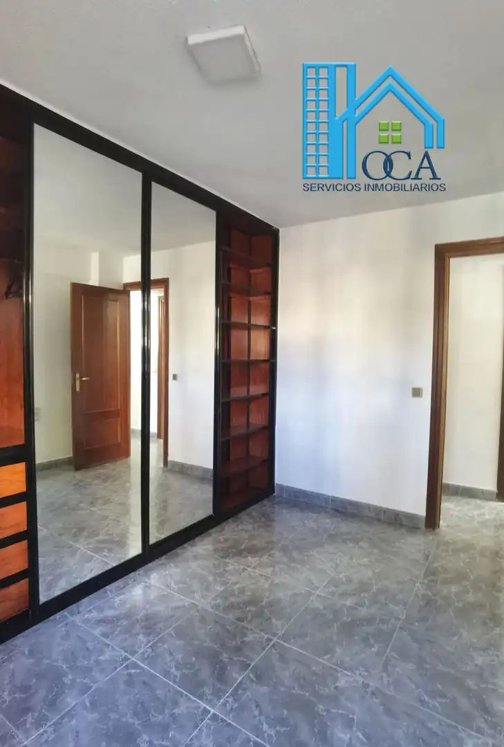 Flat for sale in Calle de los Arrayanes, Aluche