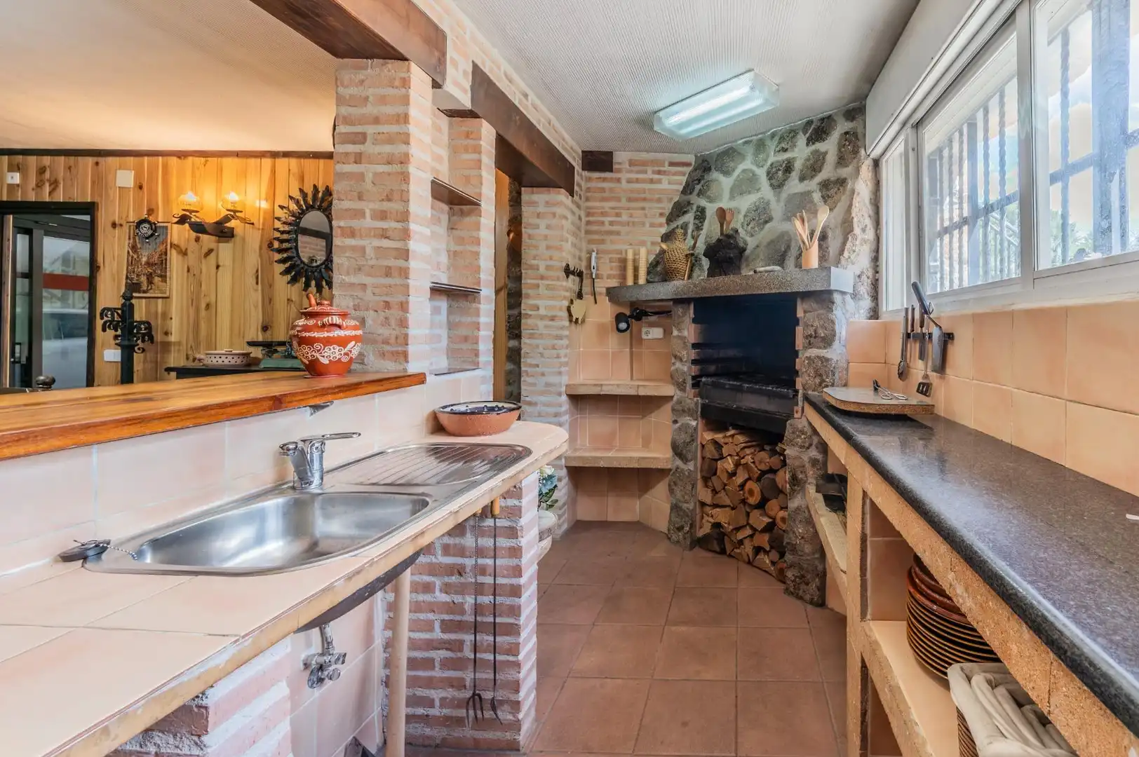 Houses for sale in Casa Amarilla