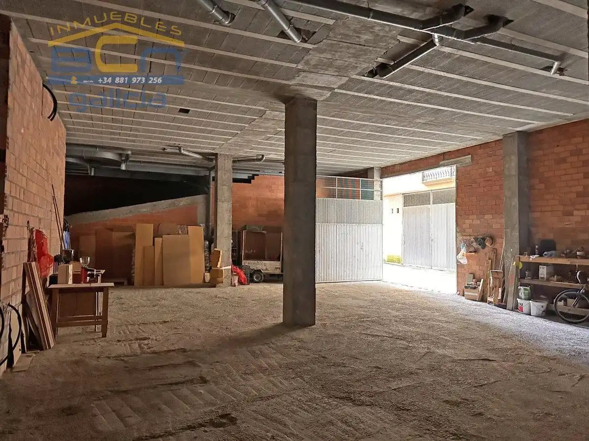 Locale commerciale in vendita a do Tambre, imagen 5