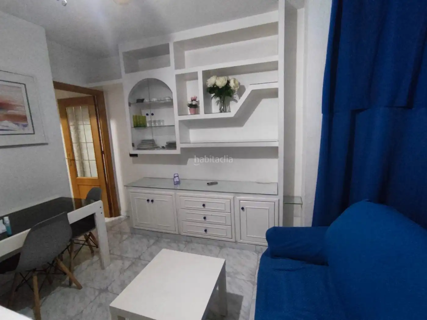 Apartment with lift for sale in Calle Álvarez Quintero 33