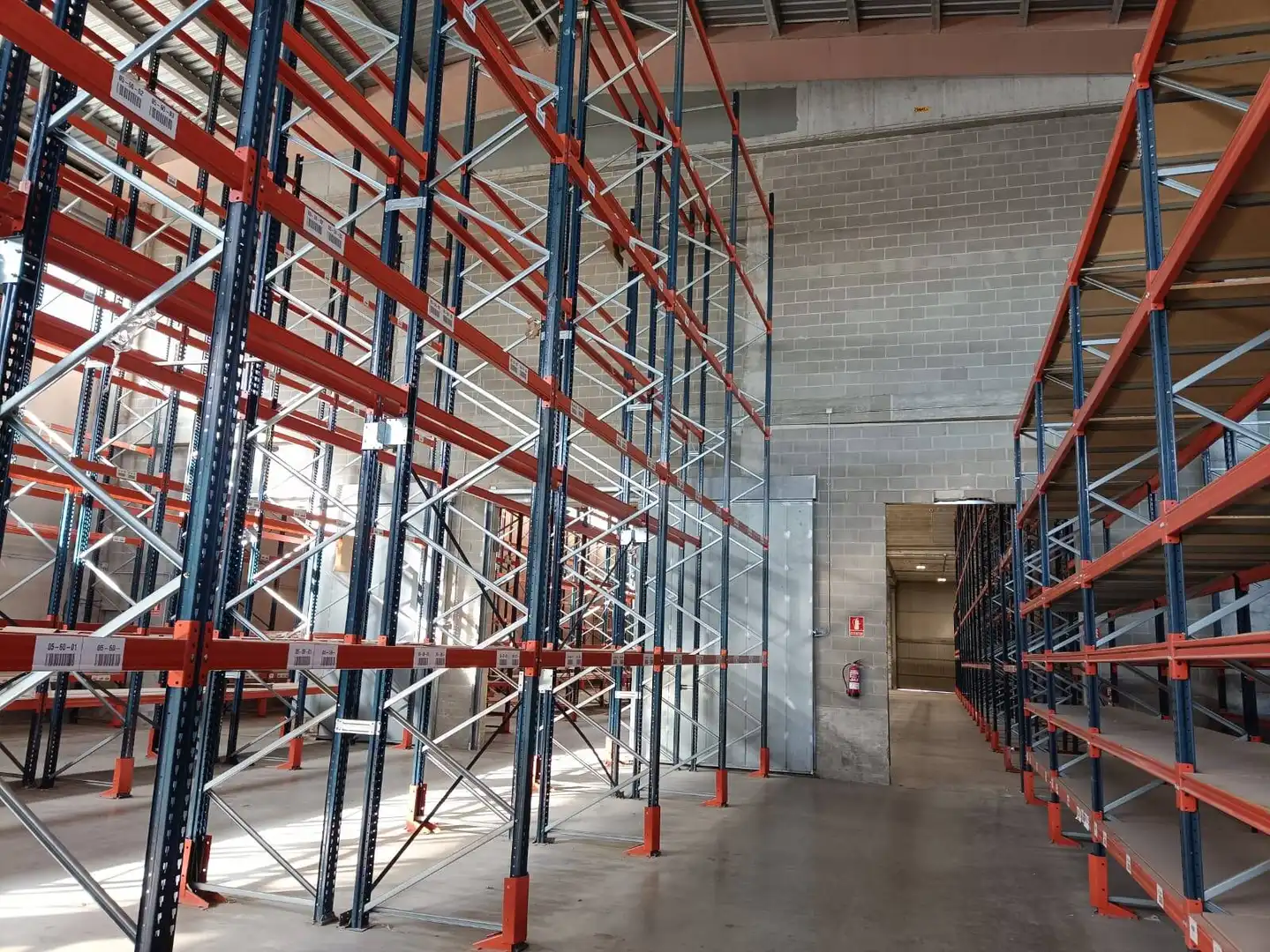 Fabrikhallen zur Miete in L'Hospitalet de Llobregat