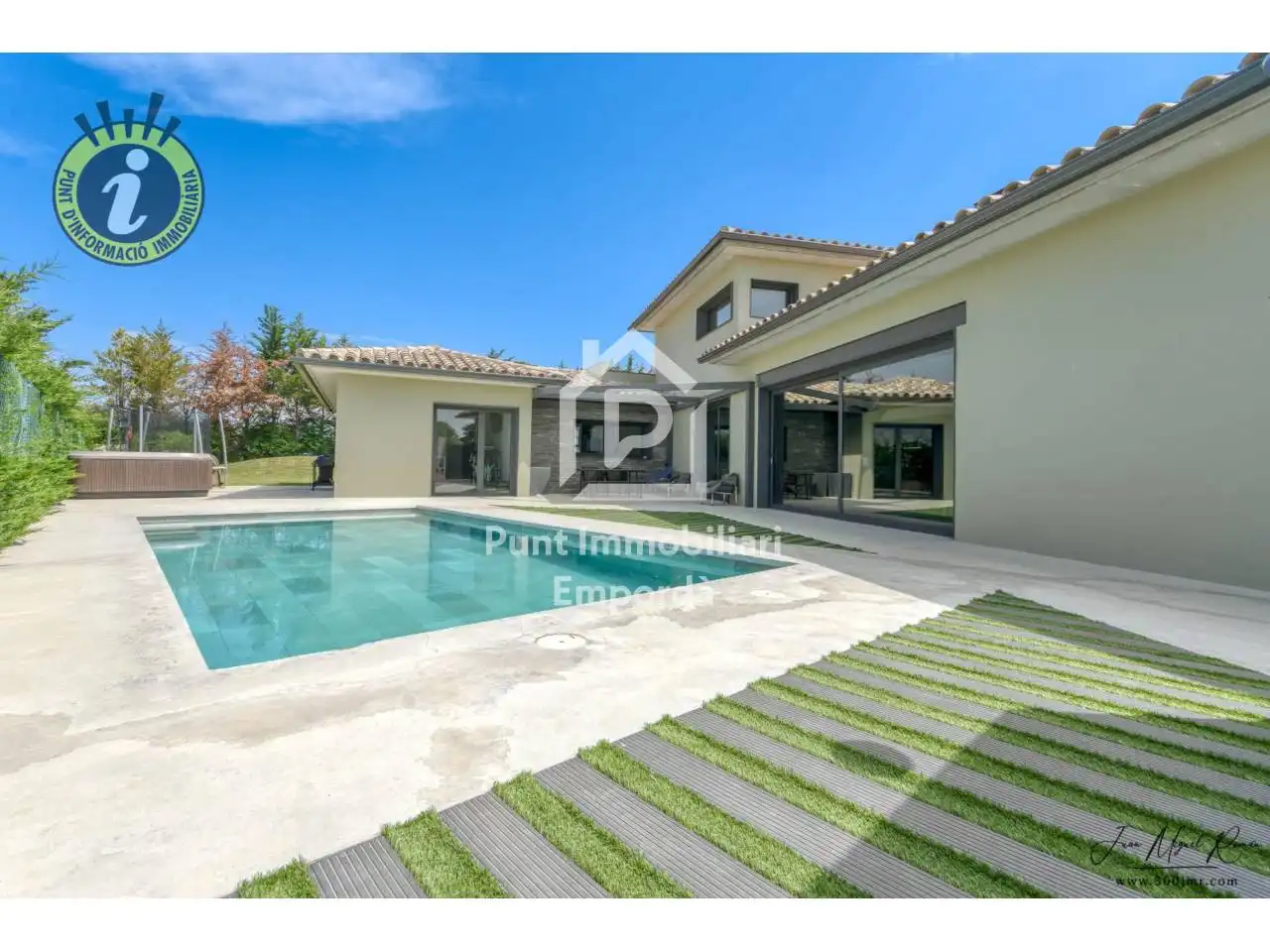 Casa con piscina in vendita a Avenida Mas Frigol, imagen 2