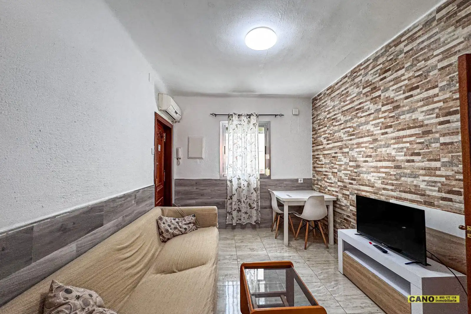 Living room of Flat for sale in Almería  with Air Conditioner and Heating