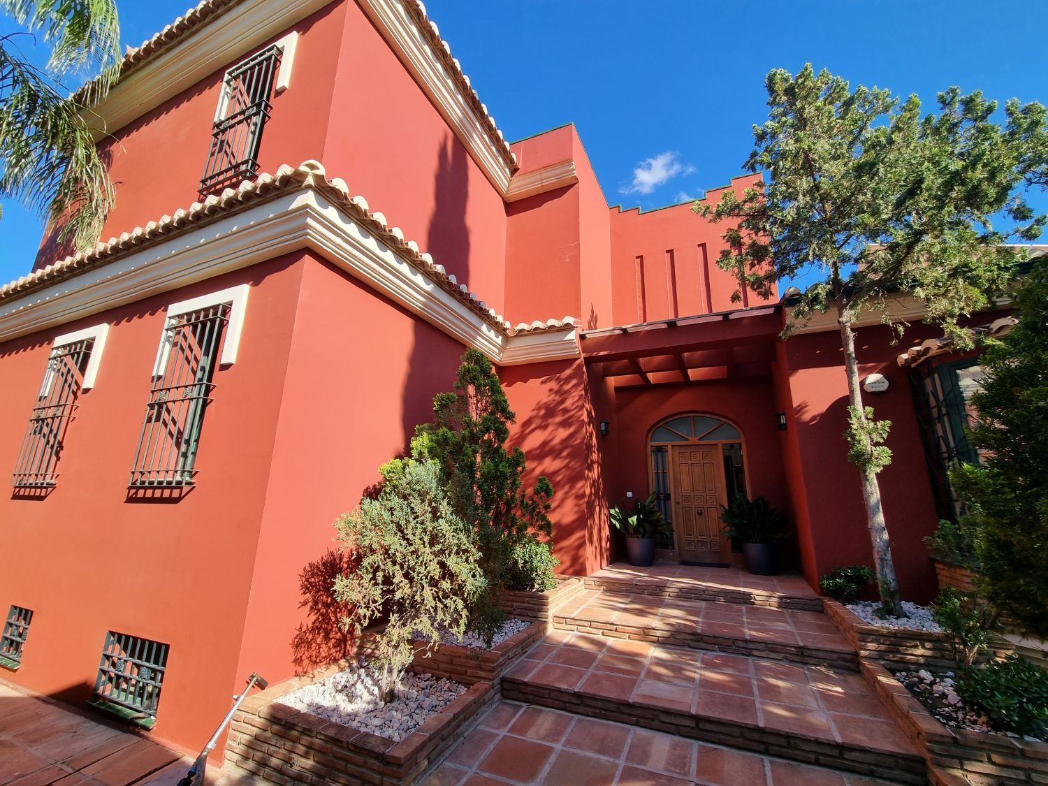 Exterior view of House or chalet for sale in Málaga Capital  with Air Conditioner and Terrace