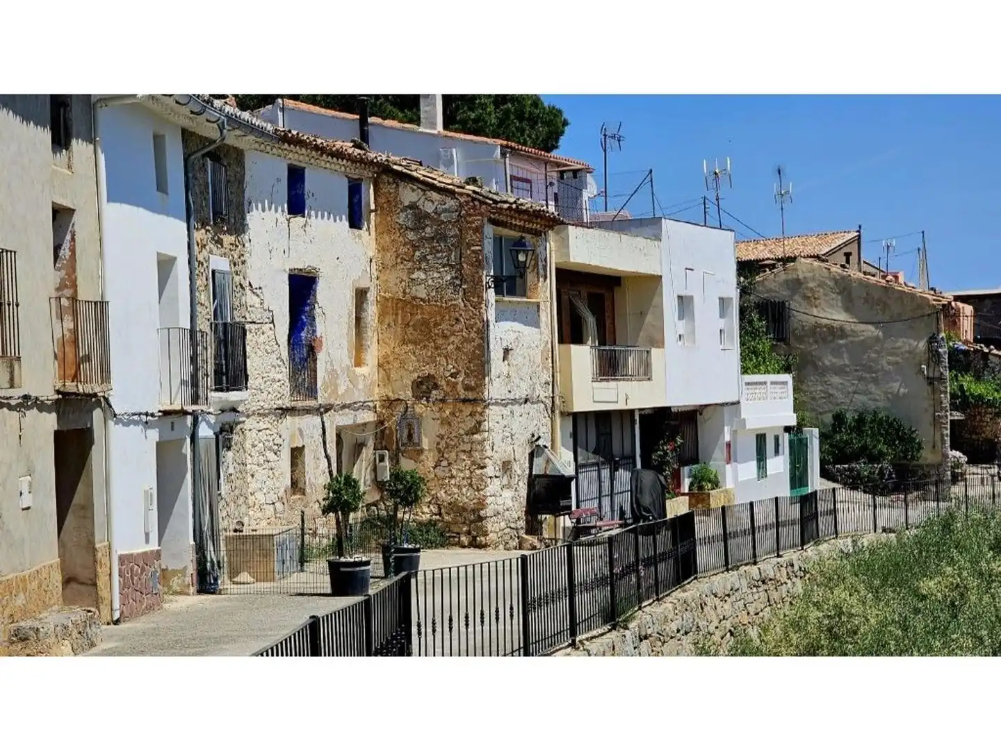 Casa rústica con terraza en venta en Bejís, imagen 24