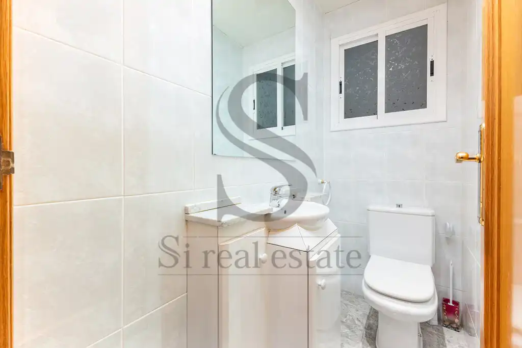 Vista exterior de Piso en venta en Barcelona con Aire acondicionado, Calefacción y Parquet