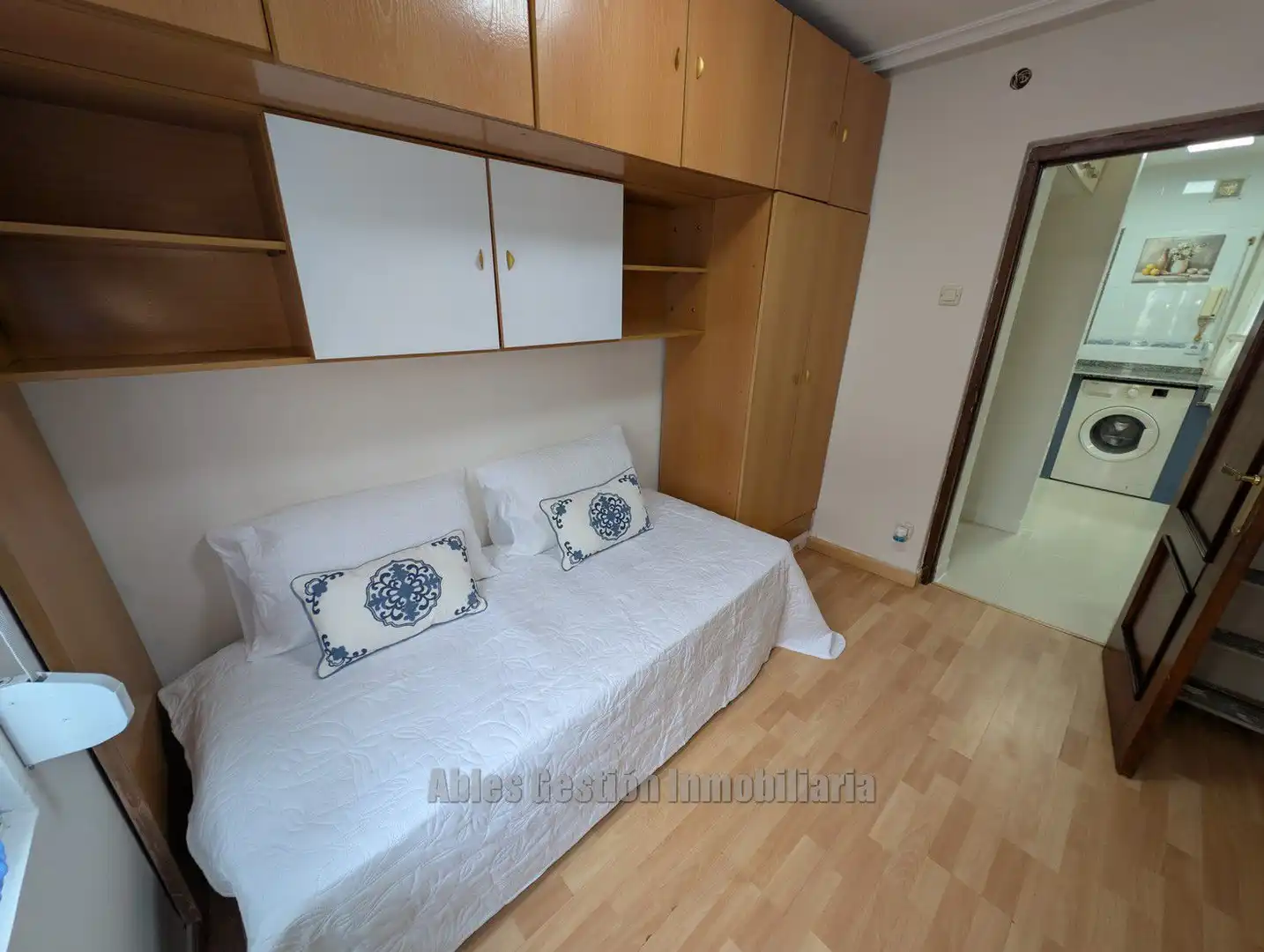 Schlafzimmer von Wohnung zum Verkauf in Oviedo  mit Möbliert