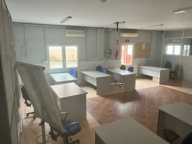 Commercial properties for rent in Puertollano  with Air Conditioner and Furnished