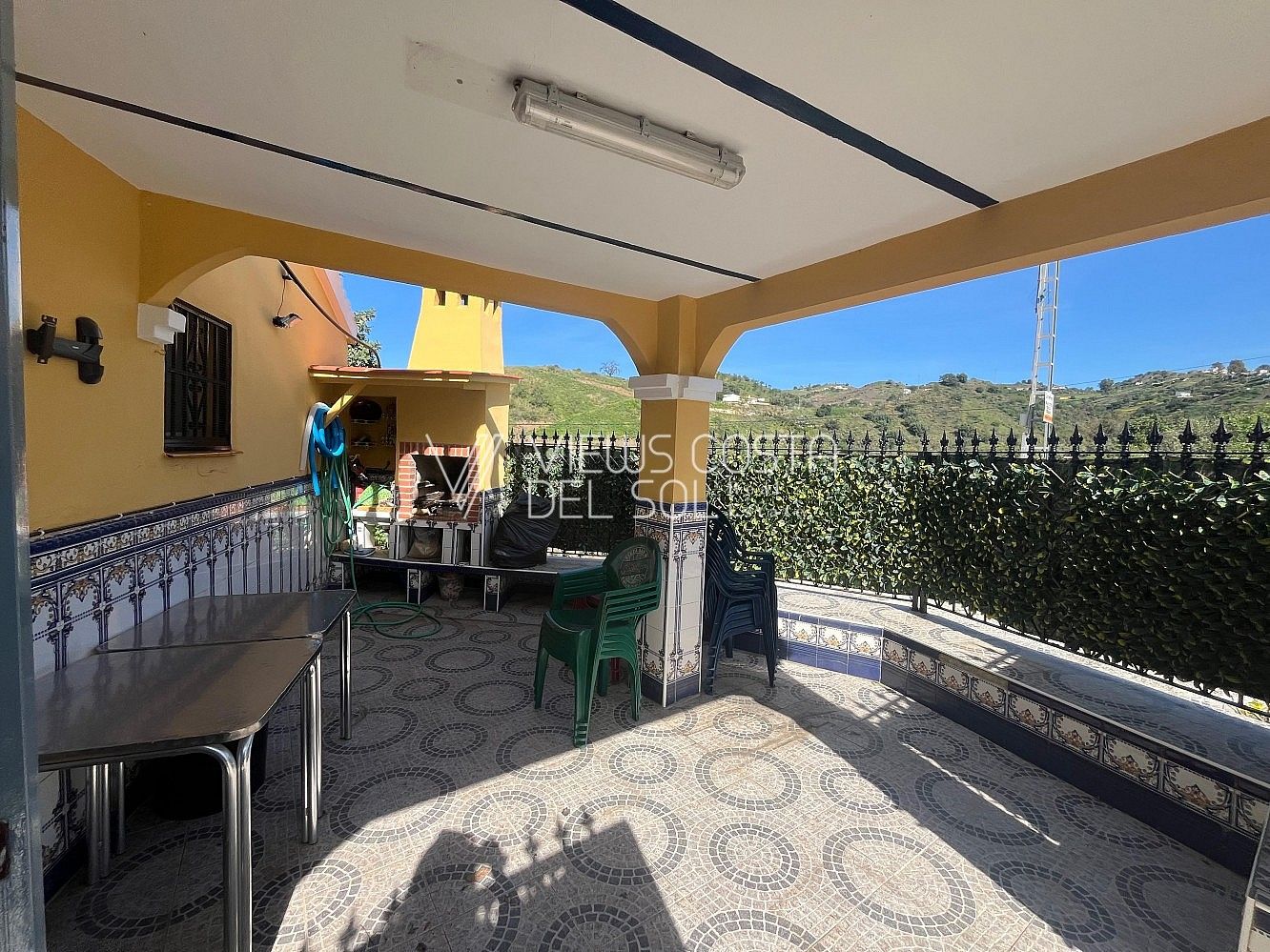 Terrassa de Casa adosada en venda en Vélez-Málaga amb Terrassa, Traster i Moblat