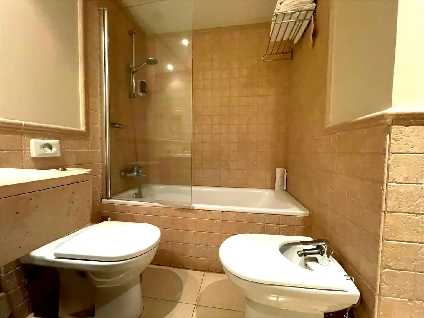 Badezimmer von Wohnungen zum Verkauf in Cartaya mit Klimaanlage, Heizung und Terrasse