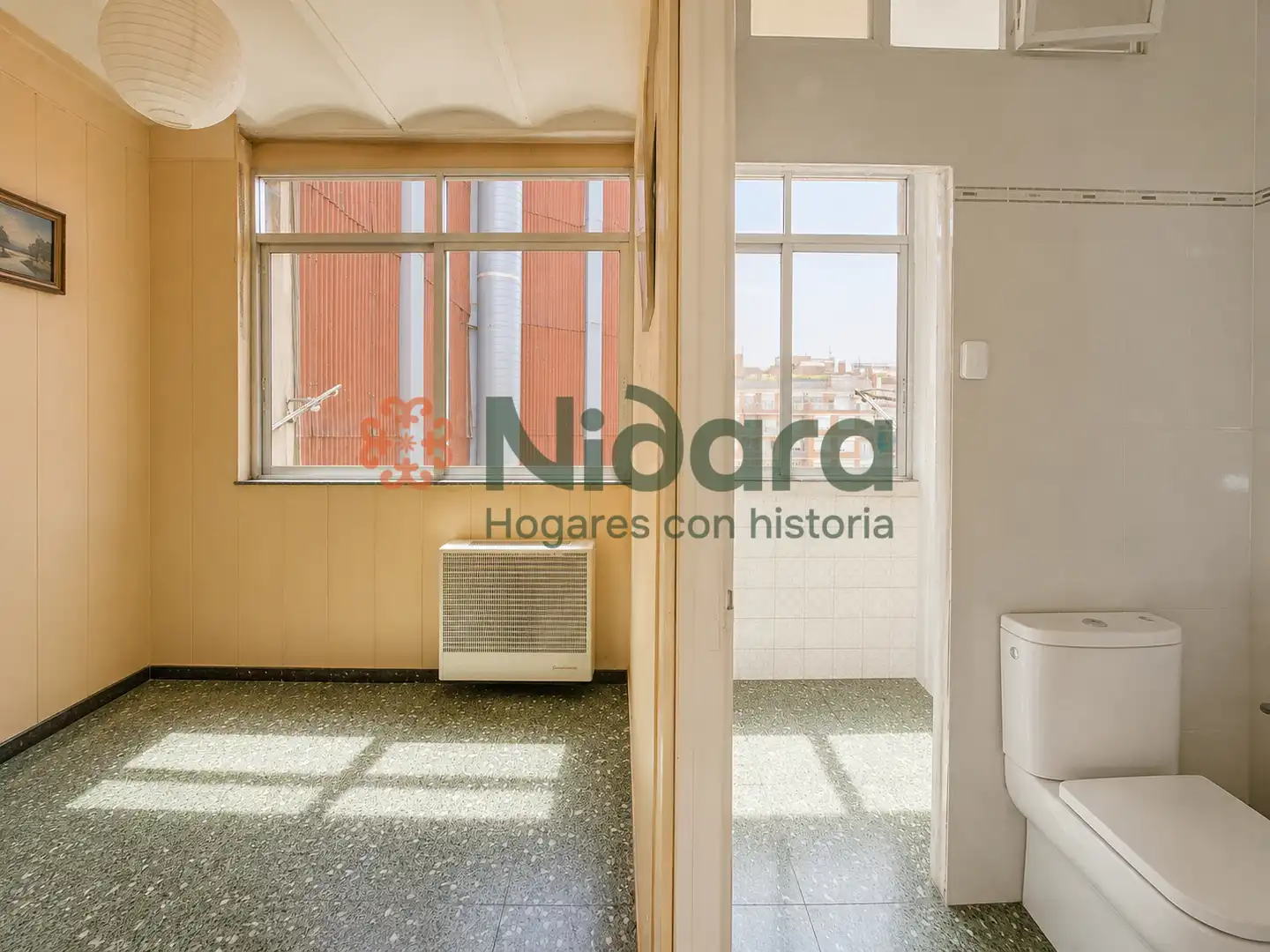 Bedroom of Attic for sale in Barcelona  with Air Conditioner, Heating and Furnished