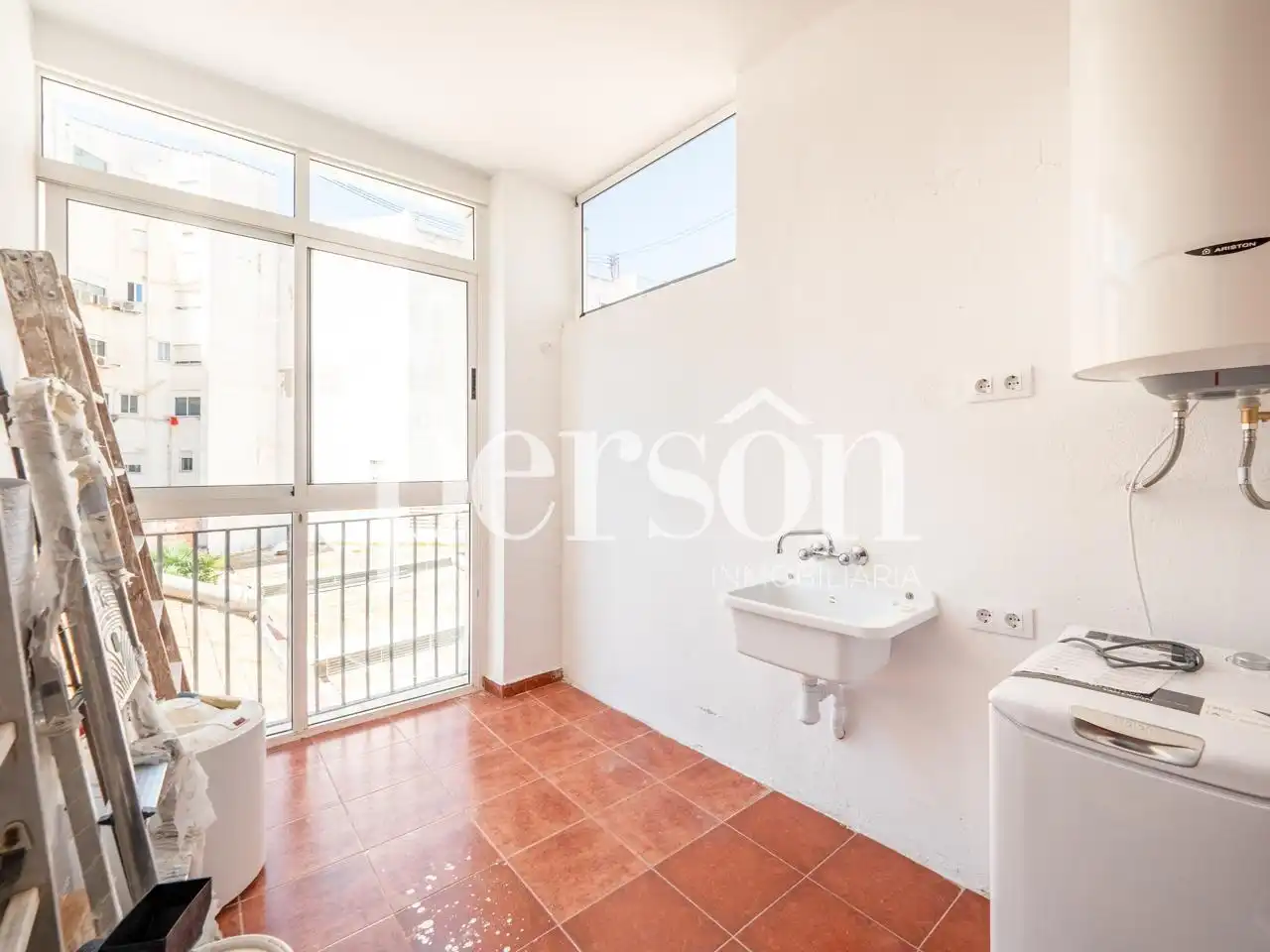 Vista exterior de Piso de alquiler en Valencia con Aire acondicionado, Calefacción y Amueblado