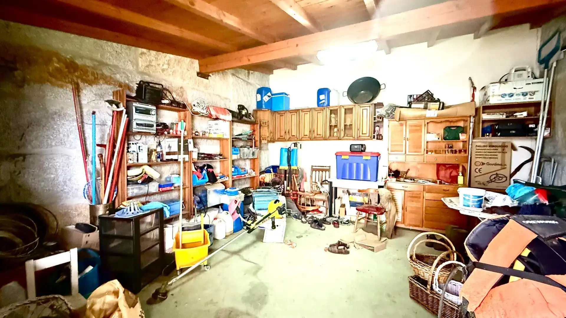 Country homes for sale in Toén  with Private garden, Storage room and Swimming Pool