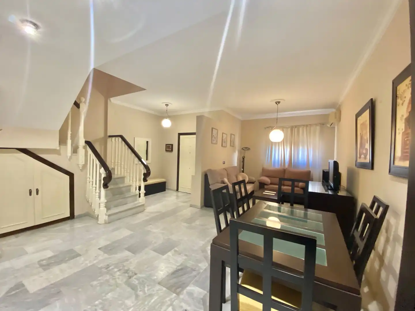 Comedor de Casa adosada en venta en Alcalá de Guadaira con Calefacción y Horno