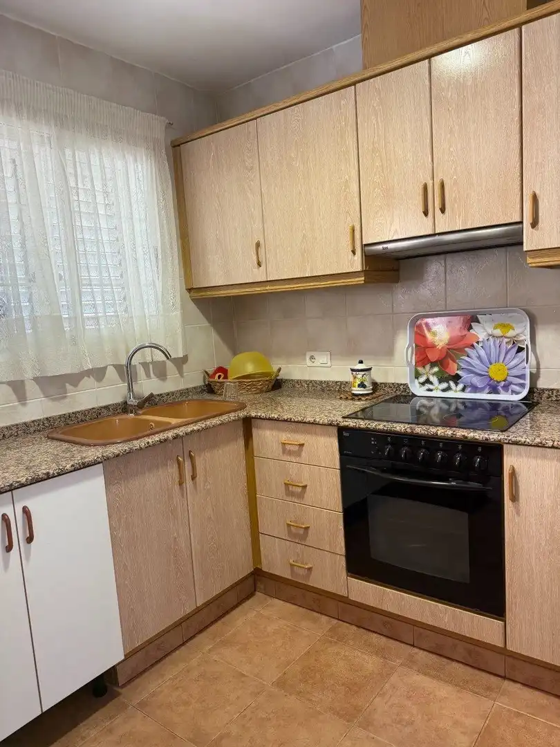Cuina de Casa o xalet en venda en Sagunto / Sagunt amb Aire condicionat, Jardí privat i Terrassa