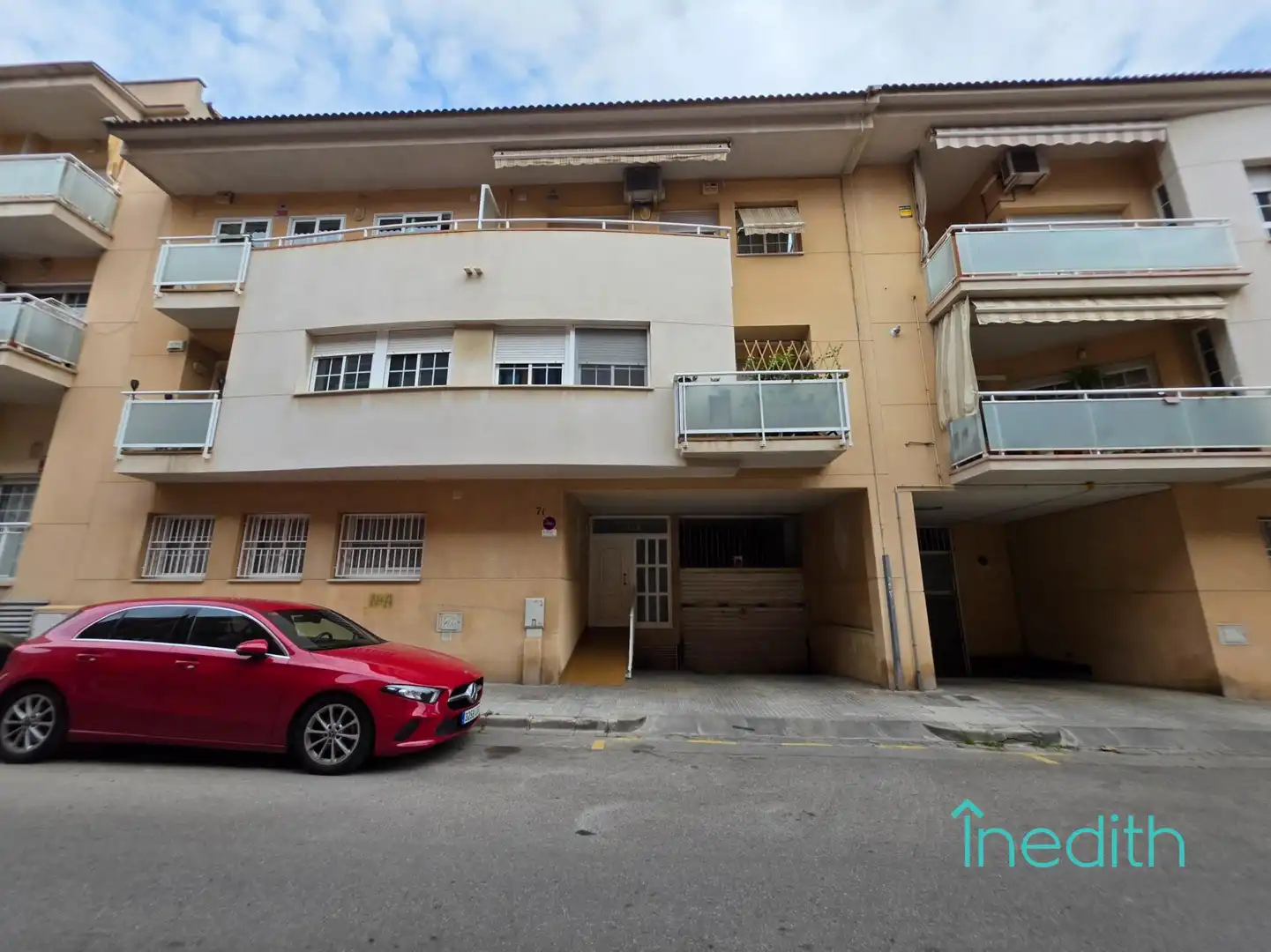 Außenansicht von Wohnung zum Verkauf in Cubelles mit Heizung, Privatgarten und Terrasse