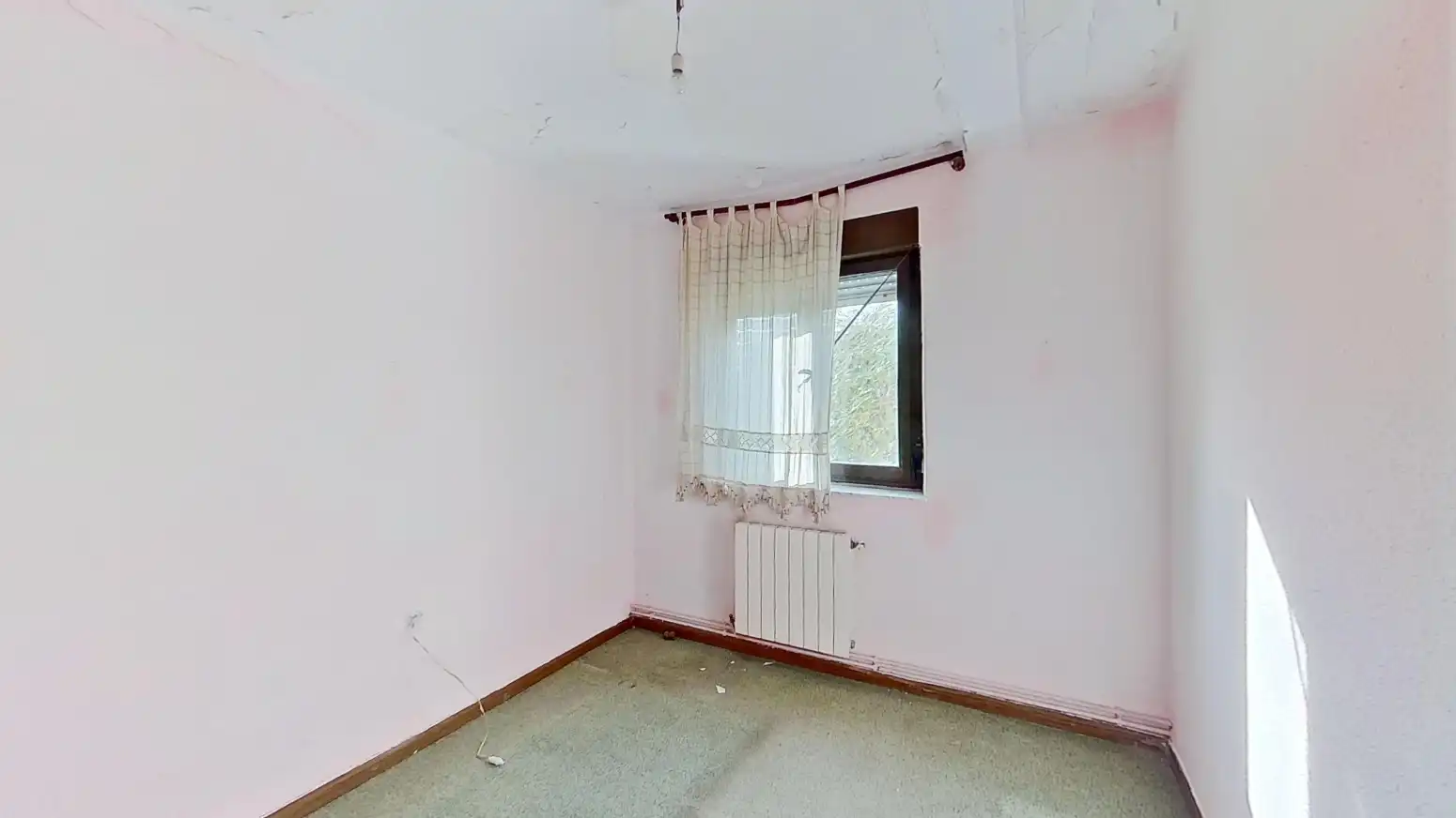 Schlafzimmer von Haus oder Chalet zum Verkauf in Polanco mit Heizung, Privatgarten und Terrasse
