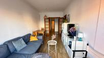 Living room of Flat for sale in  Barcelona Capital  with Heating, Parquet flooring and Furnished