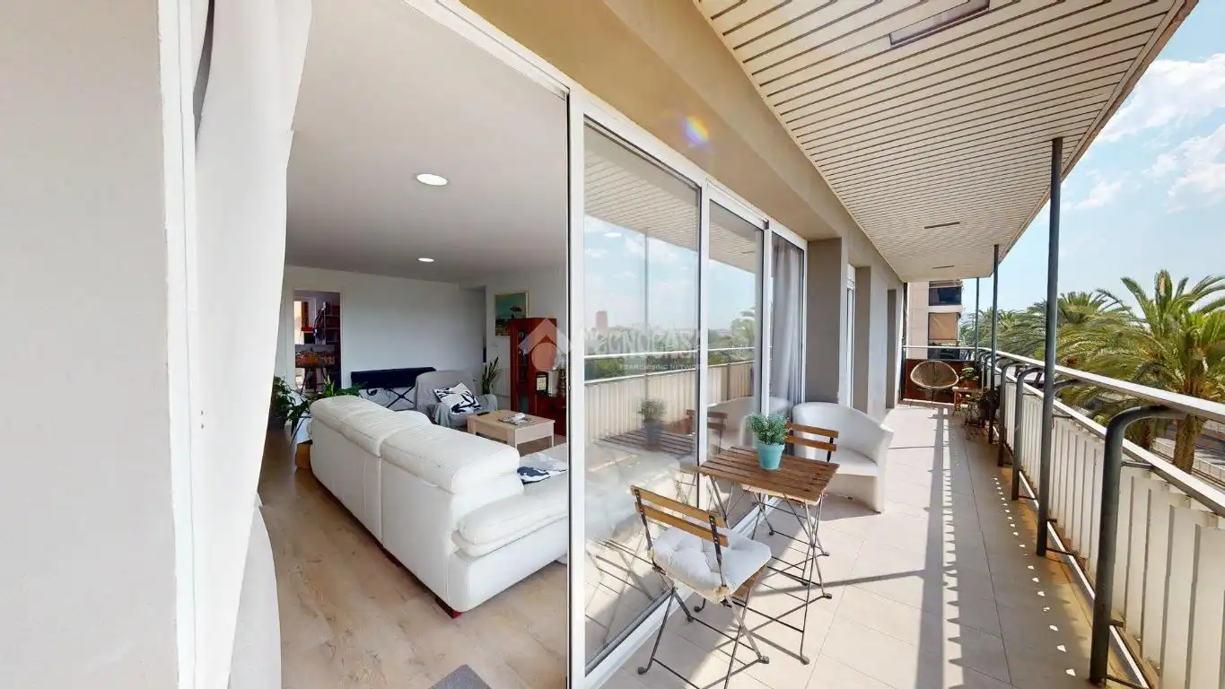 Terraza de Piso en venta en Valencia con Aire acondicionado, Calefacción y Balcón