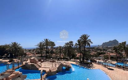 Swimming pool of Apartment for sale in Calpe / Calp