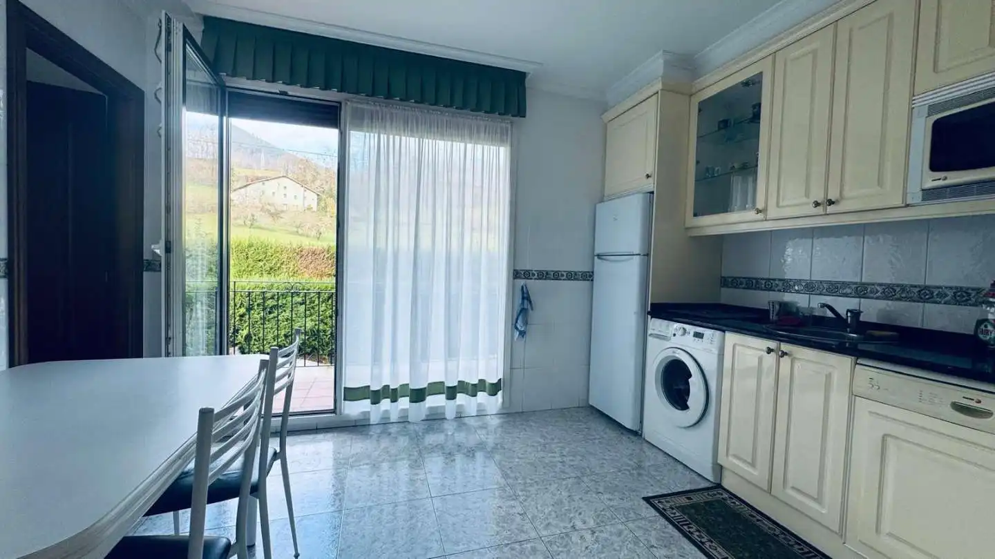 Cocina de Casa adosada en venta en Andoain con Calefacción, Jardín privado y Terraza