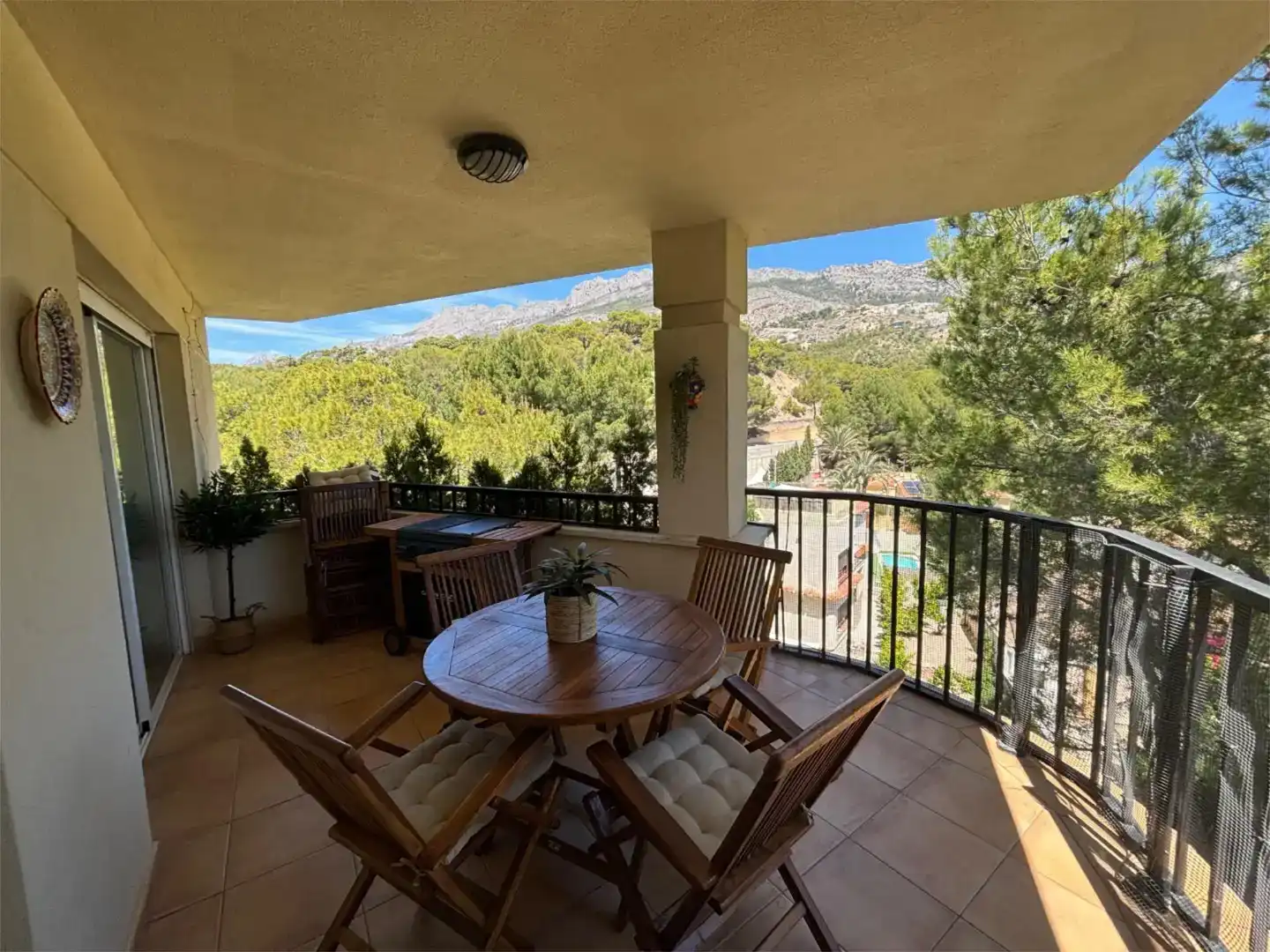 Terrasse von Maisonette zur Miete in Altea mit Klimaanlage, Privatgarten und Schwimmbad