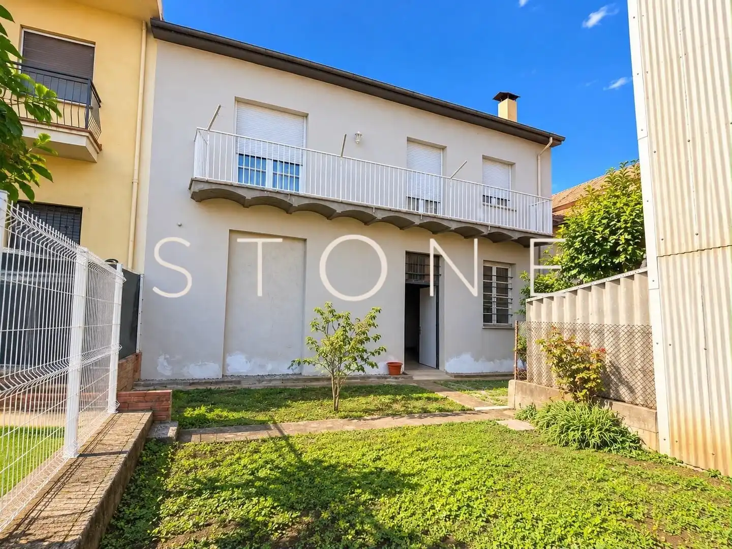 Casa amb terrassa en venda a Olot