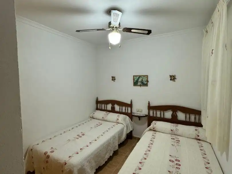 Dormitori de Casa adosada en venda en Villagarcía de la Torre amb Aire condicionat, Terrassa i Traster