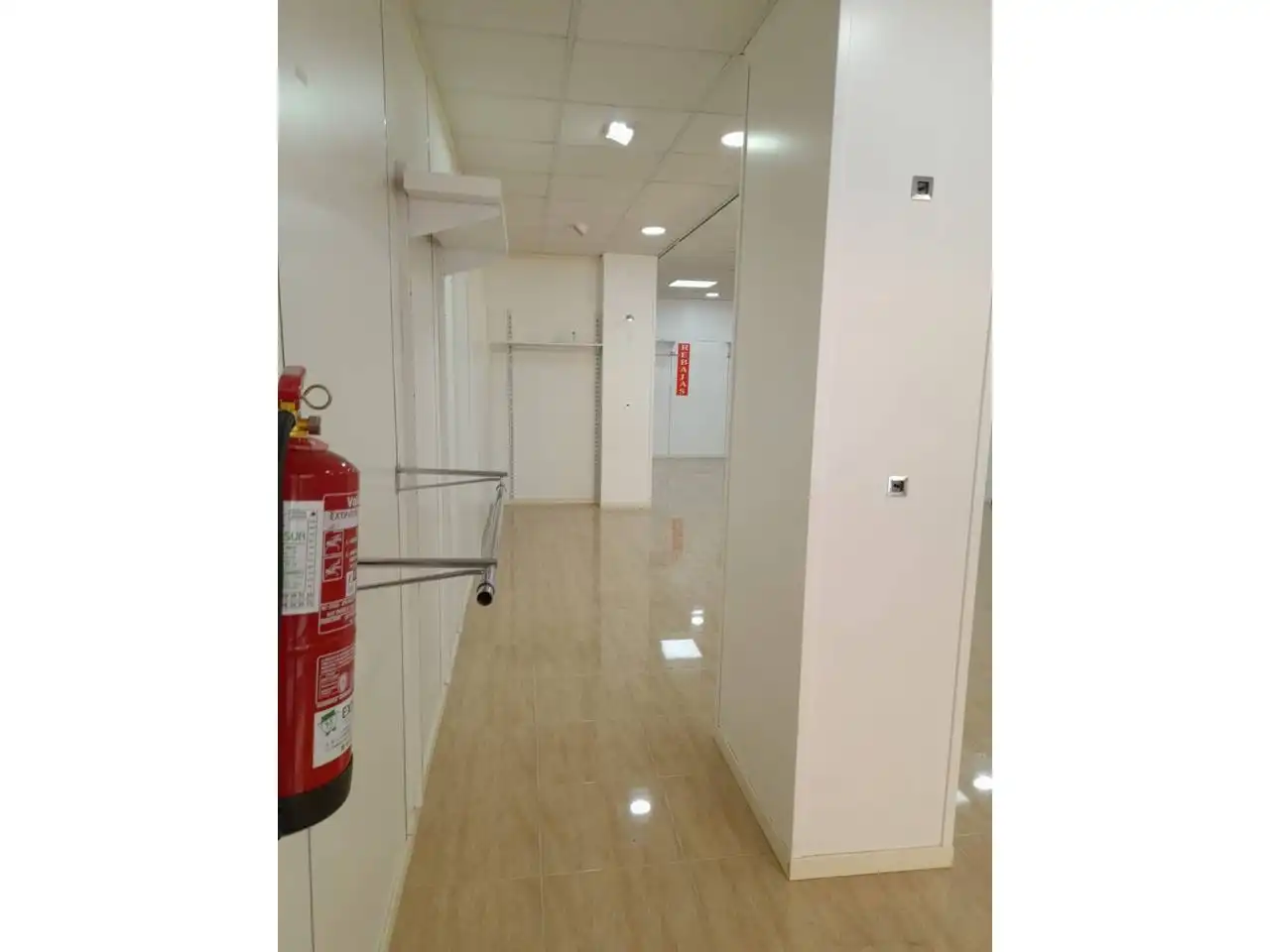Local comercial en venda a Avenida C/ 9 D´OCTUBRE, imagen 10