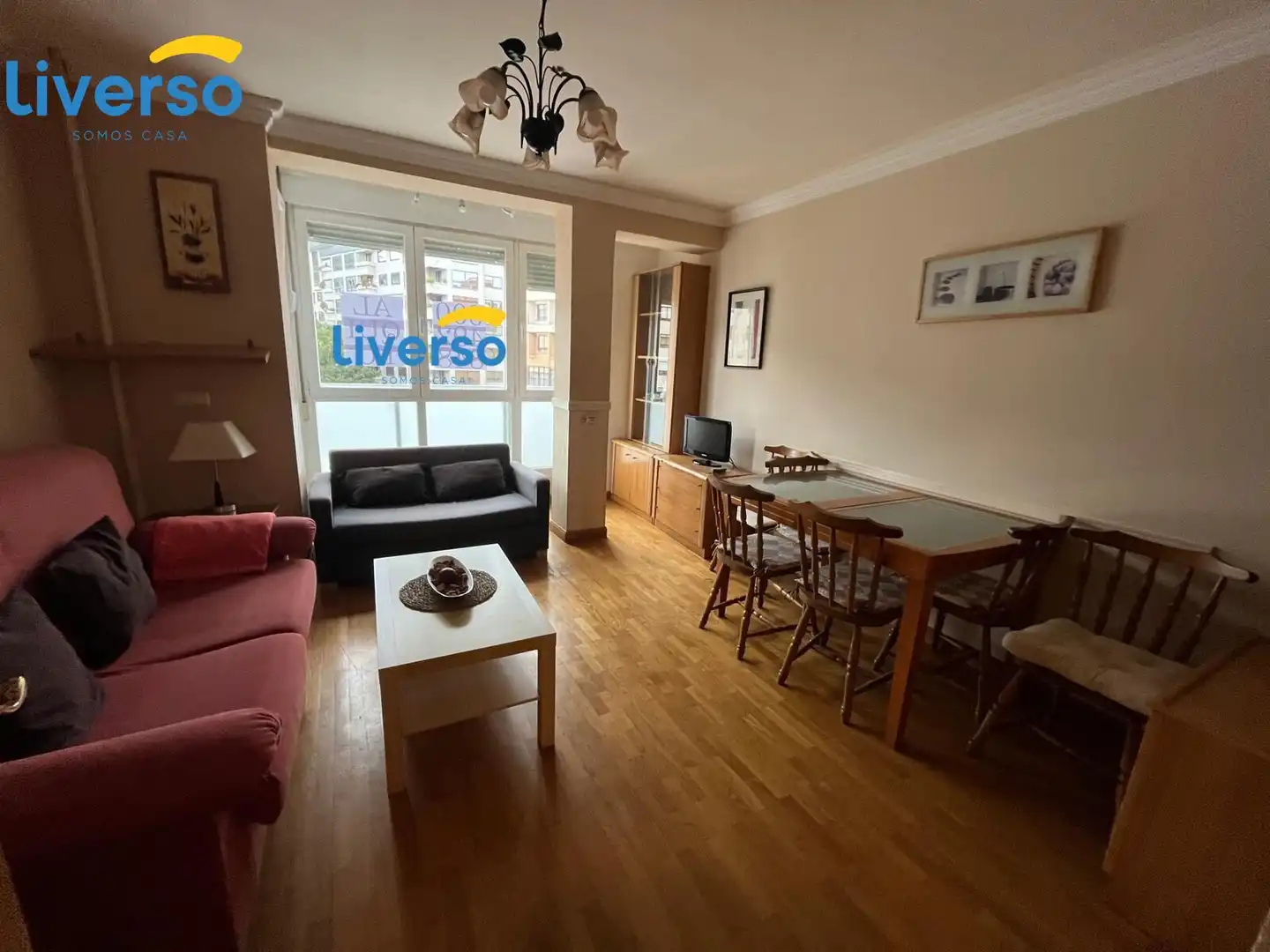 Sala de estar de Piso de alquiler en Burgos con Calefacción, Terraza y Amueblado