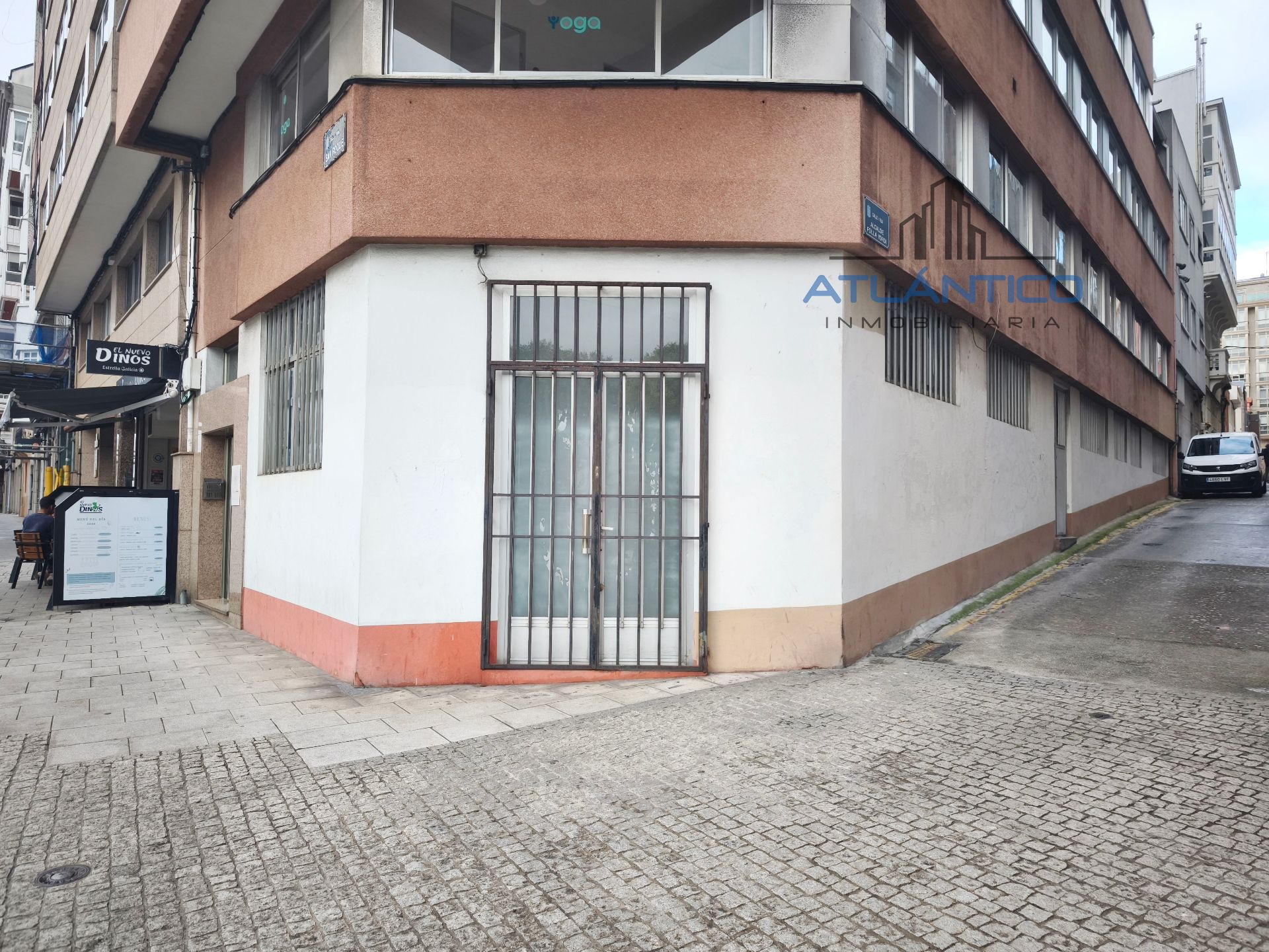 Vista exterior de Local de lloguer en A Coruña Capital 