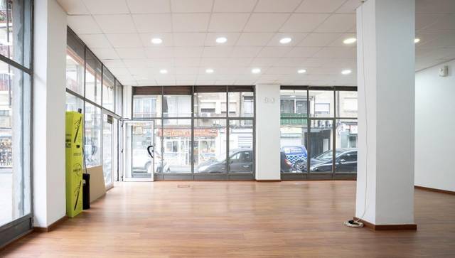 Local comercial en Venta en Calle de la Verneda en La Verneda i la Pau